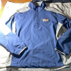 Cleveland Cavaliers quarterback zip NBA size large